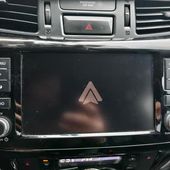 Camon 40 Premier 5G Android Auto Bağlantısı Aracın Ekranını Donuyor