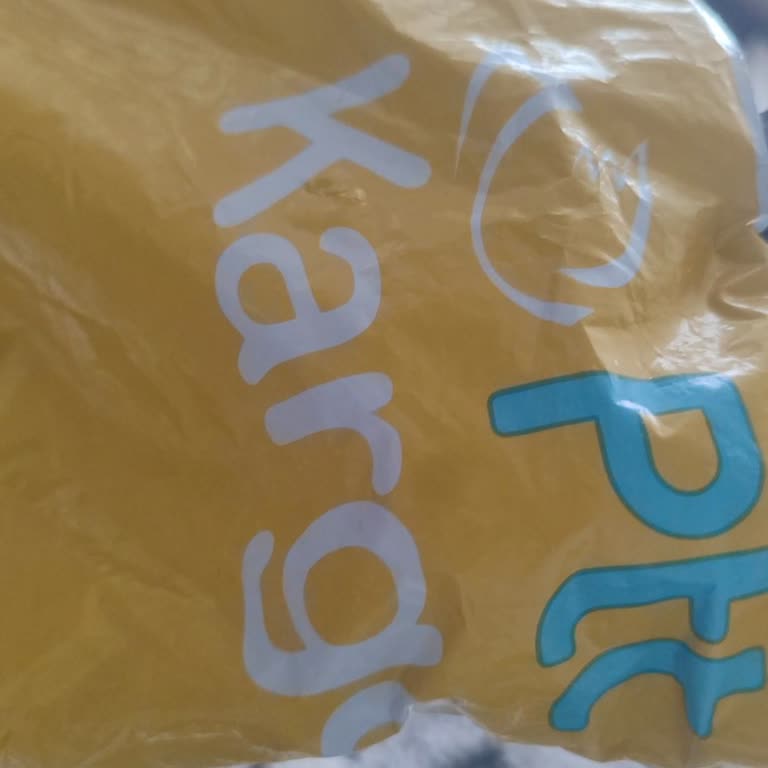 Kuryelerin Saygısız Üslubu Ve Daire Kapısına Teslim Etmemesi