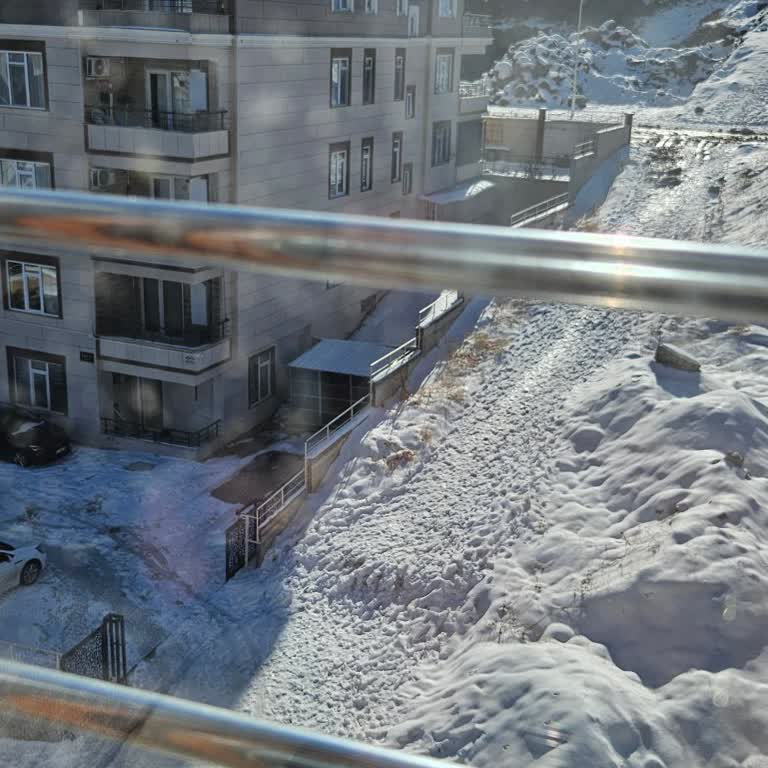 Karaköprü Belediyesi 1207. Sokakta Kar Temizlenmemesi Ve Çöp Sorunu