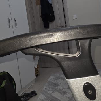 Garanti Süresinde Kırılan Kolçak Vidası Ve Yırtılan Süngerler İçin Aşırı Ücret Talebi