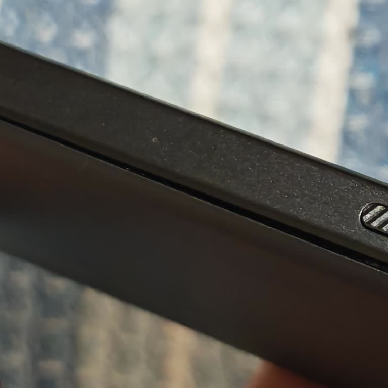 Servis Sonrası Cihazda Arka Kapak Ve Kasa Arasındaki Açıklık Üzerine Ücret İadesi