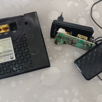 Yıldırım Nedeniyle Modem Arızası Ve Acil Teknik Destek Talebi