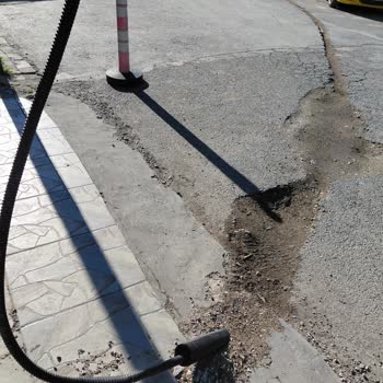 İzinsiz Kablo Çekimi Kapı Önünde Güvenlik Ve Düzen Sorunu