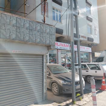 İzinsiz Kablo Çekimi Kapı Önünde Güvenlik Ve Düzen Sorunu