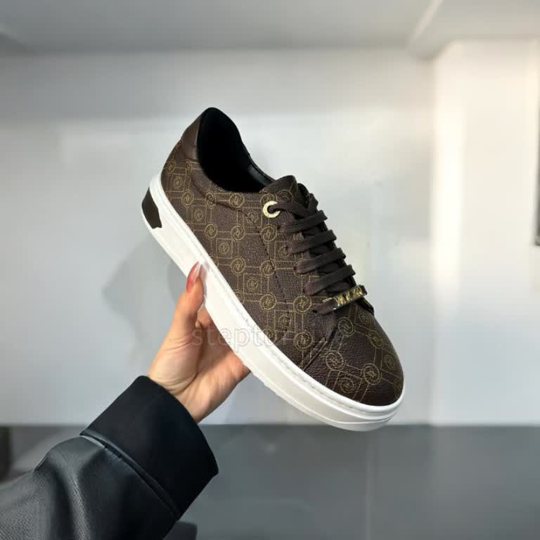 Kargoya Verilmemiş 2.000 TL'lik Ayakkabı Siparişi İçin Acil Açıklama Talebi