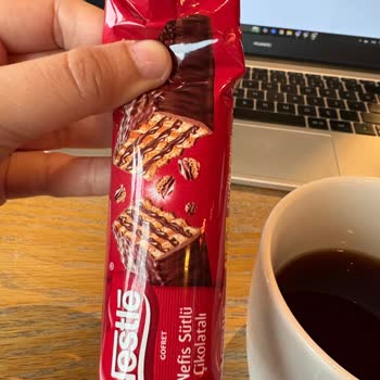 Ambalajda 27 Gram Yazarken Çikolata Yarım Kaldı