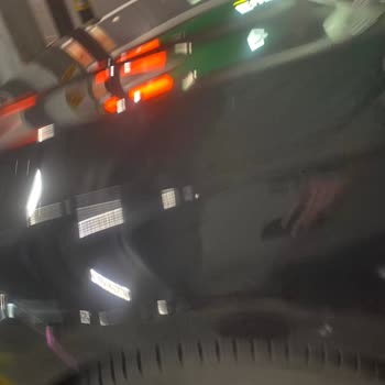 Europcar Zorla Üst Segmente Geçirildim Ve Küçük Çizik İçin 824 CHF Ücreti