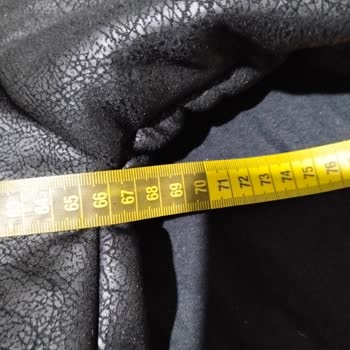 Beden Etiketi Olmadan Dar, Kısa Ve Delikli Kaban, Çözüm Sunmayan Müşteri Hizmetleri