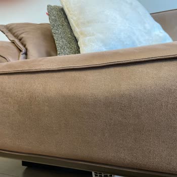 Armine Serisi Koltukta Elyaf Sorunu Ve İade Talebi