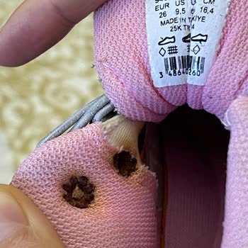 Vicco Çocuk Ayakkabısında Kısa Sürede Paslanma ve Malzeme Bozulması