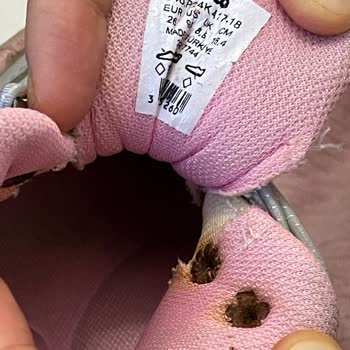 Vicco Çocuk Ayakkabısında Kısa Sürede Paslanma ve Malzeme Bozulması