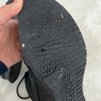 Greyder Botunun Tabanı Sürekli Çatlıyor Ve Su Geçiriyor, İade Ve Değişim Talebi