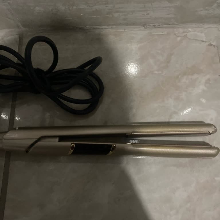 Arzum Saç Düzleştiricisinin Bir Dakikada Kendiliğinden Kapanması Ve Garanti Talebi