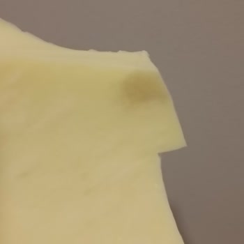 Kısa Sürede Küflenmiş Kaşar Peynirine Karşı Gıda Güvenliği Şikayeti