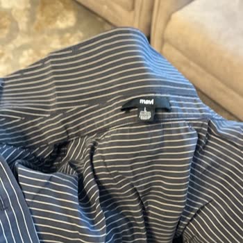 Mavi Gömleğin Rengi Kısa Sürede Soldu Ve Kalite Beklentisi Karşılanmadı