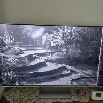 8K Videolarda Siyah Beyaz Görüntü Problemi Ve Teknik Destek Talebi