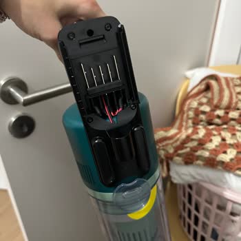 Philips Dikey Süpürge Batarya Arkası Sadece İki Haftada Kırıldı