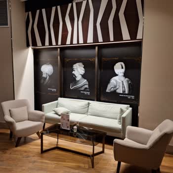 Sheraton Hotels Lobi Son Derece Küçük, Sıkışık