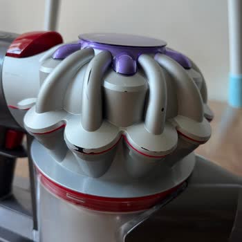 Dyson V8 Renk Atması Garanti Değişim Talebi