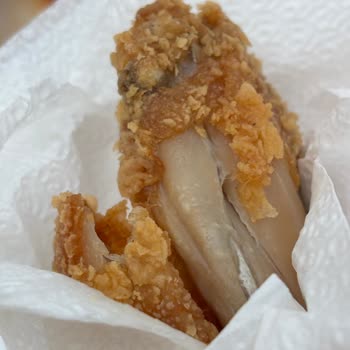 Popeyes Şubesinde Kıl Çıkan Çiğ Kanat Ve Hijyen Sorunu