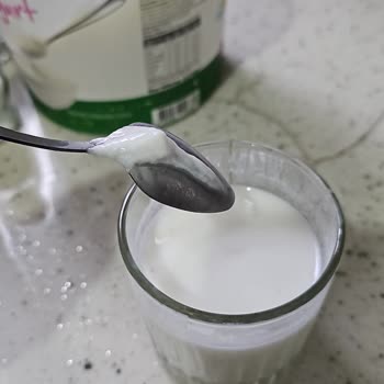 Carrefour'dan Son Kullanma Tarihi Geçmiş Ayran Çocuğumun Zehirlenme Riskini Artırdı