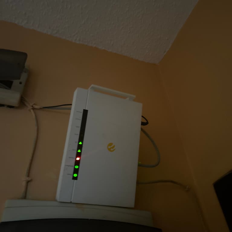 Hafta Sonları Sürekli İnternet Kesintileri Hizmeti Aksatıyor