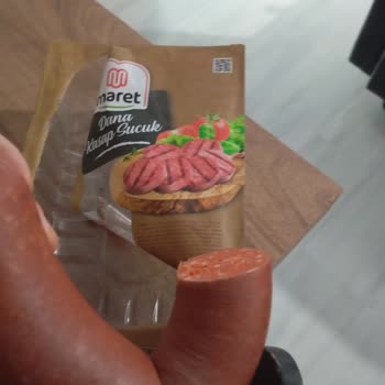 Maret Fermente Sucuğun Kırmızı Renk Ve Tadı Sorunu