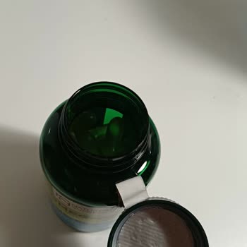 Açık Kapak Ve Eksik Koruyucu Jelatinli Omega 3 Ürünü Şikayeti