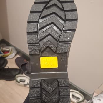 Hepsiburada'da Sahte Orijinal Ayakkabı Satışı Şikayeti