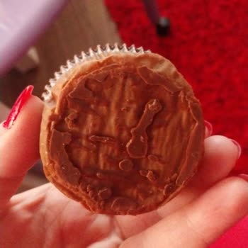 Ülker Kekstra Konfeti Paketi Çikolataya Yapışıyor, Çıkarma Neredeyse İşkence