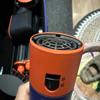 Dyson Airwrap Servis Sonrası Değişim Yapılmadı Ve Çizik Geri Geldi