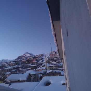 Şırnak Beytüşşebap’ta Bebekli Aileyi Zorlayan 3 Gün Elektrik Kesintisi Ve Bilgi Eksikliği