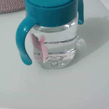 Damlatmaz Özelliği Olmayan Bardağın Sızıntısı Ve Çocuk Güvenliği Endişesi