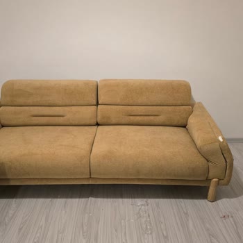 Kırık Koltuk Takımı Ve Mağazanın İlgisizliği Değişim Sürecini Uzatıyor