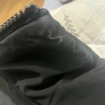 Amazon'dan Aldığım Montta Renk Atması Ve Orijinallik Şüphesi