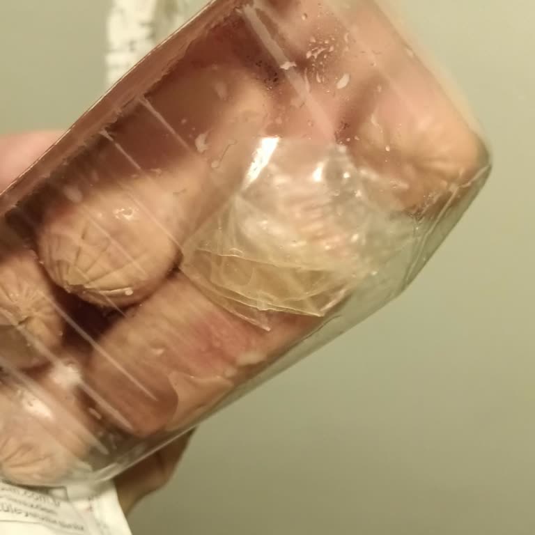 BİM'den Alınan Sosislerde Yabancı Madde Bulunması Ve Hijyen İhlali