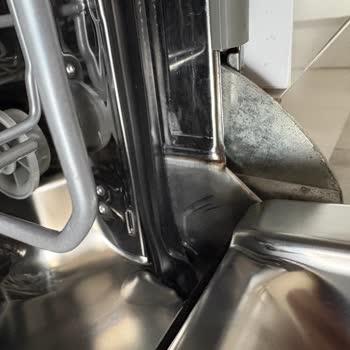 Arçelik Bulaşık Makinesinde Tekrar Eden Paslanma Ve Garanti Kapsamında Değişim İsteği