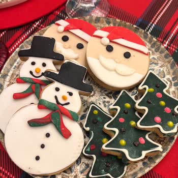 Backhaus'tan Aldığım Kurabiye İçinden Kıl Çıktı