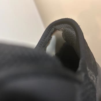 Garanti Süresi İçinde Erimeye Neden Olan Skechers Ayakkabısı İçin Değişim Ve İade Talebi