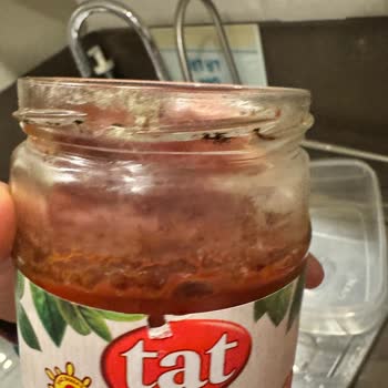 Tüketiciyi Endişelendiren Tat Salçasında Küf Ve Yabancı Madde