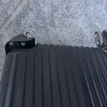 Kırılan Kabin Bagajımın Yenisiyle Değiştirilmesini Talep Ediyorum