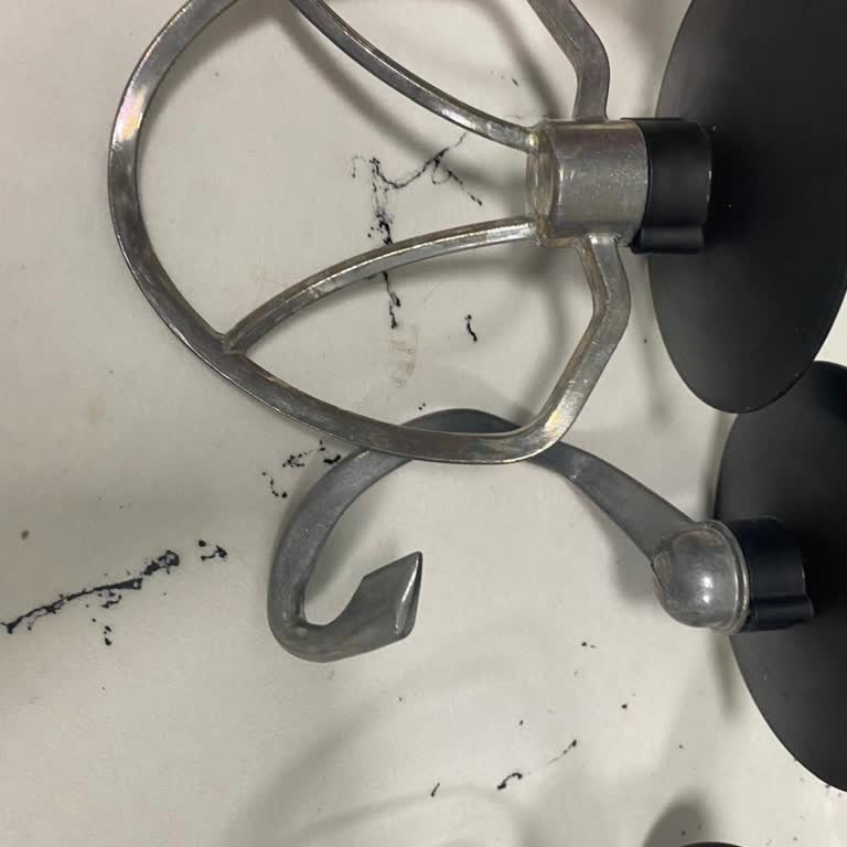 Yui M-200: Я Обнаружила Быстро Выцветающие Приборы