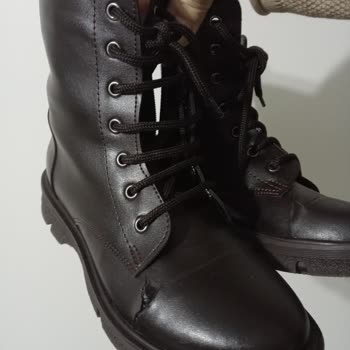 Yeşil Kundura Botlarının Hızlı Yırtılması Ve Ücret İadesi Talebi