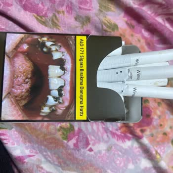 Winston Dark Blue Sigaralarında Gevşek Sarım Ve Delikler