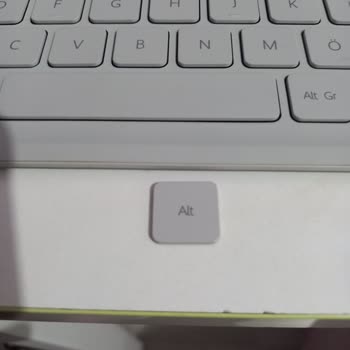 Huawei Matepad Klavye Üretim Hatası İçin Media Markt'tan Haksız Ücret Talebi