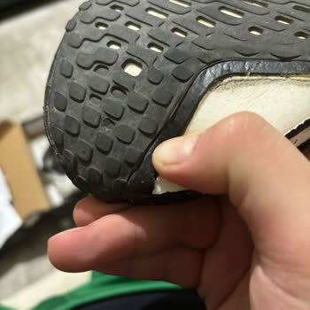 Nike Ayakkabının Tabanı Kısa Sürede Söküldü, İade Reddedildi