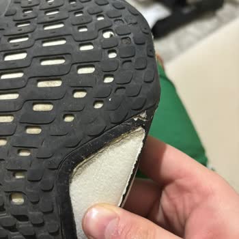 Nike Ayakkabının Tabanı Kısa Sürede Söküldü, İade Reddedildi