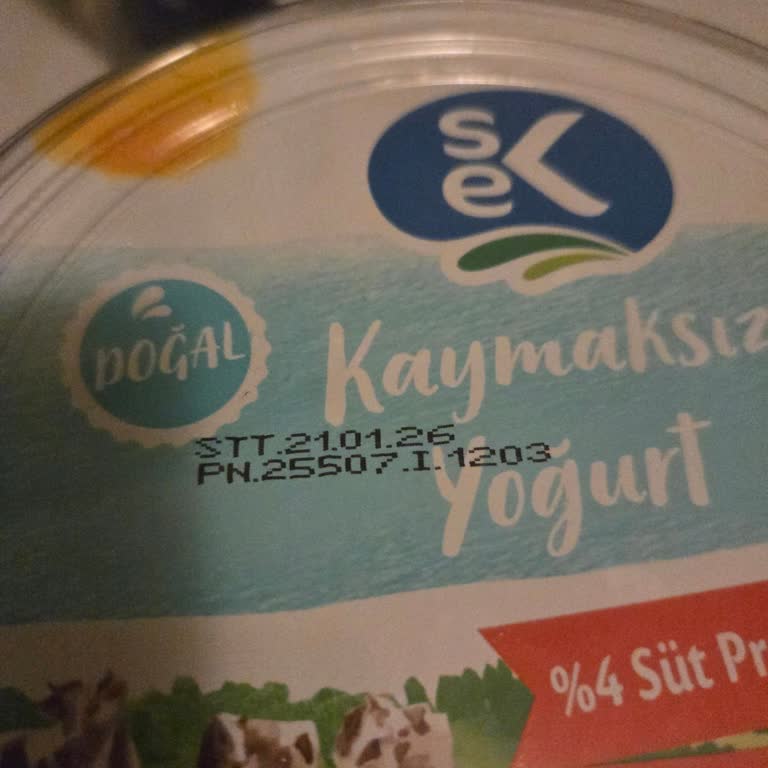 Migros Sanal Marketten Gelen Yoğurtların Son Kullanma Tarihi Yakın, Taze Ürün Talebi