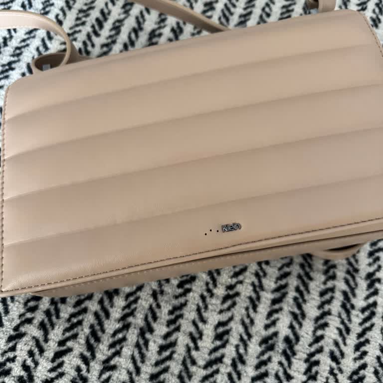 Calvin Klein Çantada Logo Düşmesi Ve Trendyol’da Destek Yokluğuna İade Talebi