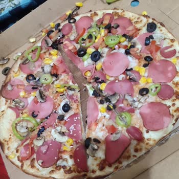 Getir Yemek'ten Çiğ Pizza Ve Çözüm Sunmayan Müşteri Hizmeti